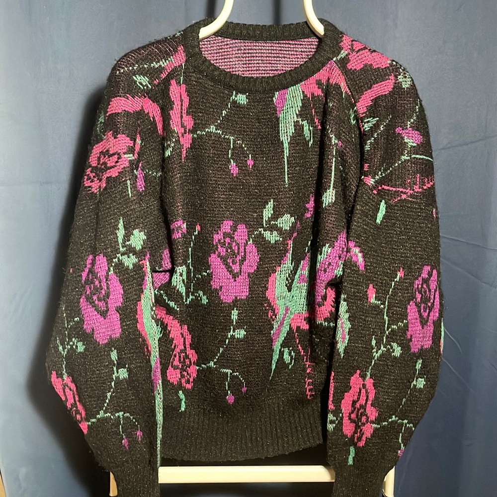Womens 90s floral printer sweater